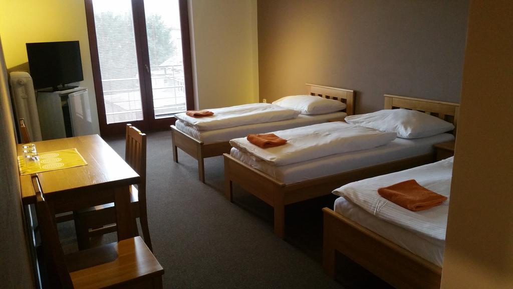 hotel KORUNA Rožnov pod Radhoštěm Zimmer foto